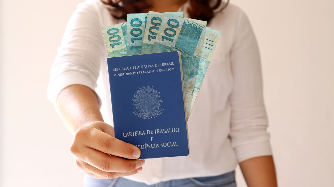 Governo toma importante decisão sobre o fim da escala 6×1