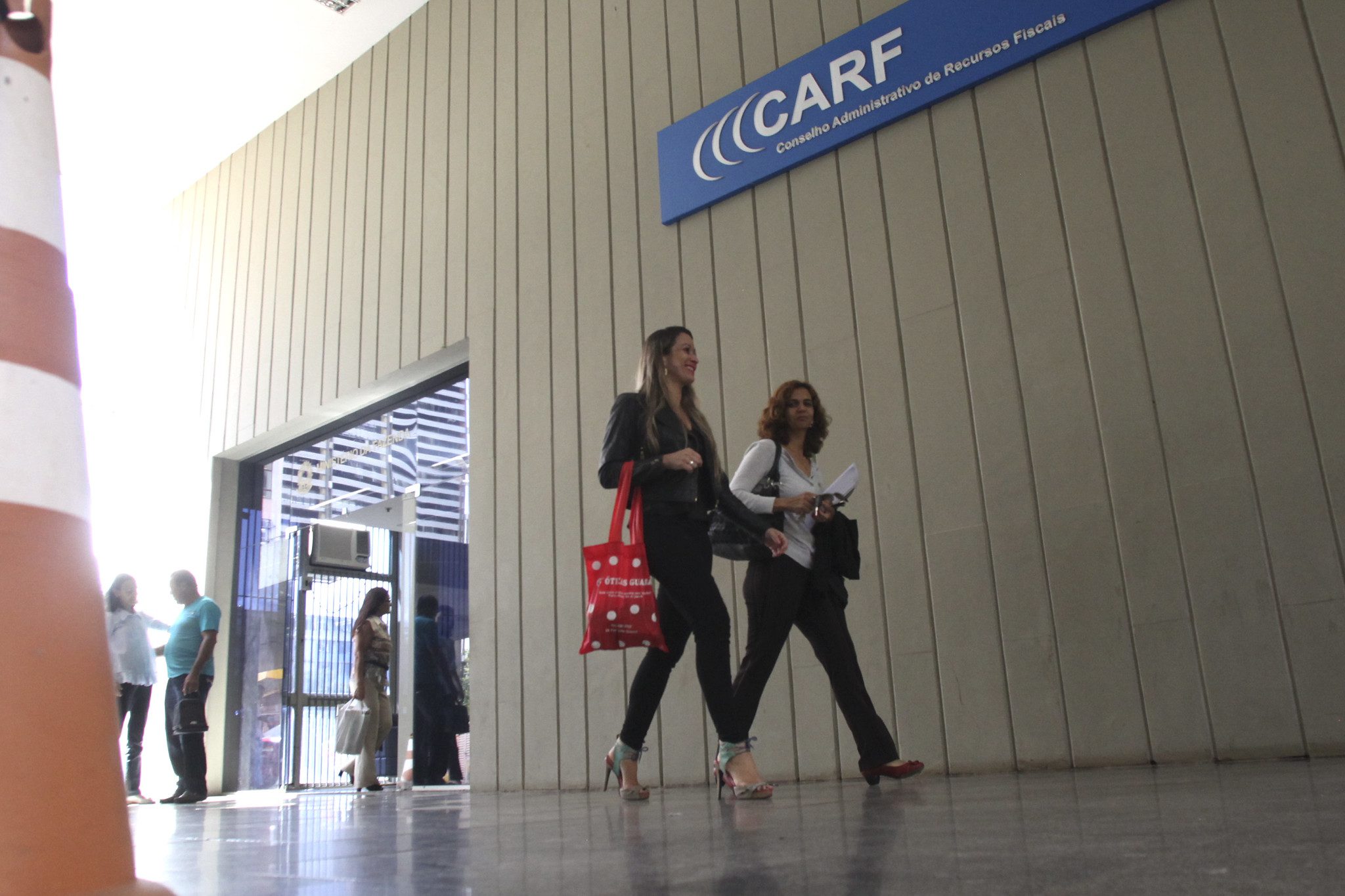 CARF aceita compensação tributária sem trânsito em julgado